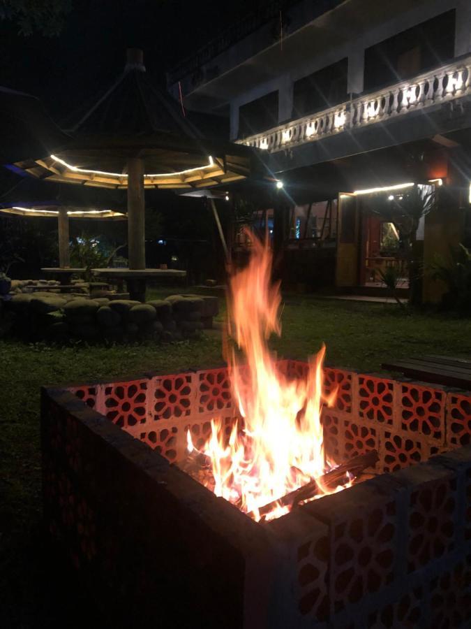 Chakra Tavern Бедуґул Екстер'єр фото
