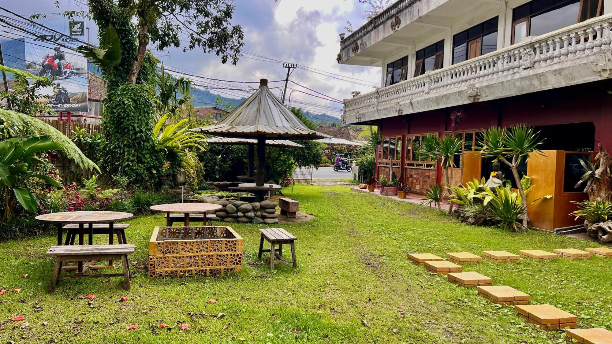 Chakra Tavern Бедуґул Екстер'єр фото